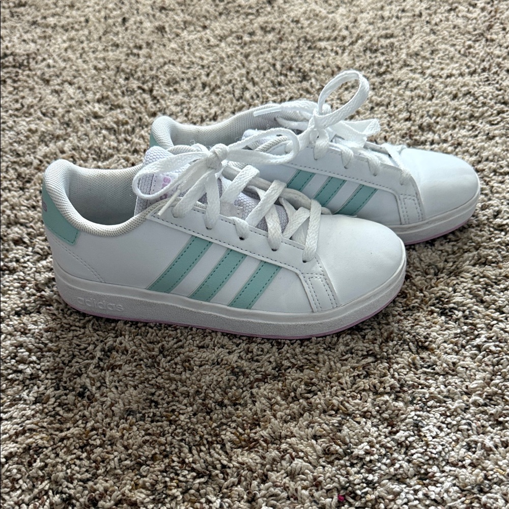 Adidas Kids White and Teal Sneakers